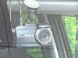 【ドライブレコーダー】ドライブレコーダー装備!走行中はもちろん、あおり運転や事故に遭遇した際、映像で記録し、万一のリスクに備えます。※記録用SDカードはお客様ご自身でご準備いただく必要があります。