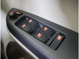 操作性が良い、運転席ドアスイッチ!