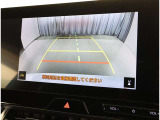バックガイドモニターで、後方を確認しながら安心して駐車することができます。運転初心者も熟練者も必須の機能ですよ!