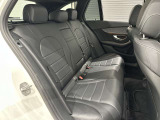 ナンバー付きの車両は公道試乗可能です(登録済未使用車など一部除く)。また、取り回しの確認など、広い場内でご試乗も可能です。お気軽に申し付けください。