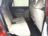 ゆとりある広々とした車内空間は、ドライブを始め買い物やレジャーなど、幅広く活躍します。一人でもみんなとでもお出かけを楽しみましょう!