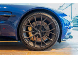 【SKY GROUP】BMW、MINI、VOLVO、JAGUAR、LANDROVER、PORCHE、MASERATI、LAMBORGHINI、ASTON MARTINの他14ブランドの輸入車を取り扱う正規ディーラーです。新潟県/神奈川県/東京都中心に全国で販売をしております。