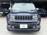 コンパクトながらJeepらしい力強さを感じるデザイン。