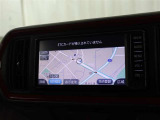 純正メモリーナビ付でワンセグテレビも視聴できますね。