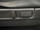 【パワーシート】スイッチ一つで簡単にシートの微調整が可能!電動だから力もいりません!快適なシートポジションにセットして、快適なドライブをお楽しみください。