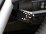 【車屋】として、長く車業界に従事した経験豊富なスタッフが多数在籍しております。