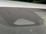 【プリクラッシュセーフティ】前方の車両等を検知し、衝突しそうな時は警報で注意を促し、ブレーキを踏む力をサポート。ブレーキを踏めなかった場合は衝突被害軽減ブレーキが作動、衝突回避をサポートします。