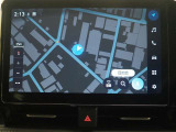 ディスプレイオーディオ(コネクティッドナビ対応)PLUS搭載。T-Connectご契約で2027年1月まで無償で利用できるナビ(期限到来後は有償)と、解約後も利用できる車載ナビが搭載されています。