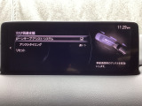 ハンドル操作をアシストすることにより車線からの逸脱回避を支援します。