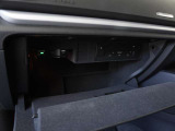 ご納車前に行います点検100項目におきまして、専用のテスターやツールを用いて細かな診断を行います。