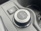 【オールモード4&times;4】2WD/4WDモードを手軽に切り替え可能。燃費重視の2WD、スタック時に役立つLOCK、AUTOモードでは4WDの配分を自動で調整し、路面状況を問わず安定した走りをサポート。