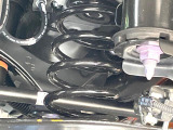 お車を安心してお乗りいただく為には、足回りの定期点検が欠かせません。サービスサポート(有償保証)では無料点検もご提供しており、安心のカーライフをお過ごしいただけるサポート体制が整っています。
