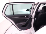 そんな魅力あふれるVolkswagenでも大人気のGolfをご紹介します!