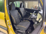 運転席シート廻りは使用感も少なく、良好な状態となっています。丁寧に使われていたことがよくわかりますね。