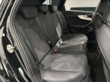 ナンバー付きの車両は公道試乗可能です(登録済未使用車など一部除く)。また、取り回しの確認など、広い場内でご試乗も可能です。お気軽に申し付けください。