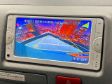 【バックカメラ】運転席から画面上で安全確認ができます。駐車が苦手な方にもオススメな便利機能です。