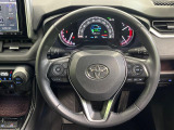 【ステアリングスイッチ】運転中、前方から目線をそらすことなく、オーディオ等の操作が可能な便利機能!安心&快適なドライブを演出してくれます♪