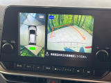 【アラウンドビューモニター】専用のカメラにより、上から見下ろしたような視点で360度クルマの周囲を確認することができます☆死角部分も確認しやすく、狭い場所での切り返しや駐車もスムーズに行えます。