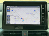 日産純正9インチメモリーナビ(MM223D-L)装備。スマートフォンによる部分地図更新、Bluetooth接続での音楽視聴、快適な画面操作と高音質なオーディオ再生。