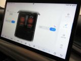 運転席・助手席にはシートヒーター機能が内蔵されています。暖房が効いてくる前に暖かくなる嬉しい装備です。