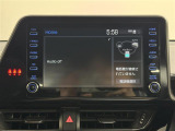【純正8インチディスプレイオーディオ】大画面で高い視認性を誇るディスプレイオーディオ。AppleCarPlay、AndroidAutoにも対応。
