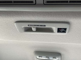「プラズマクラスター」発生機能付きリヤシーリングファンを装備。空気を効率的に循環させることで室内空間の温度を均等に保ちます。エアコンを使わないときも心地よく過ごすことができます。