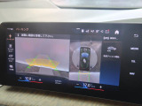 【アラウンドビューモニター】バックカメラに加え、360度のカメラで駐車も楽々。駐車が苦手な方でも安心してお乗りいただけます。