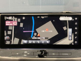 コネクテッドナビゲーションです♪目的地まで案内するナビゲーション機能の他にAPPLE CarPlayも搭載♪フルセグ画質で楽しめるTVやBluetooth 多彩な機能が満載で運転を快適にサポートしてくれます☆