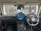 弊社お客様より頂いた下取車やデモカーが在庫の多くを占めています。車の経歴や整備記録が分かり、ご安心してお車をお選び頂ける正規ディーラーならではのラインナップでございます。
