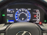 見やすいメーターレイアウトで運転をサポート!