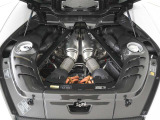 3.0L V6ツインターボエンジンに加え、モーターを搭載したプラグインハイブリッドモデルでございます。