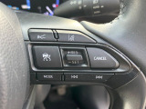 【レーダークルーズコントロール】高速道路での長距離走行が楽に!!自動で速度を保つクルーズコントロールが、衝突軽減システムと連携し、前方の車両を感知して車間を保つように速度調節してくれます!!