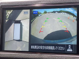 インテリジェント アラウンドビューモニター(移動物 検知機能付)空から見下ろしているかのような映像をディスプレイに映し出し、スムースな駐車をサポートします。
