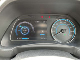 視認性の高いメーターで運転情報を的確に把握できます!
