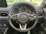 【ステアリングスイッチ】運転中、前方から目線をそらすことなく、オーディオ等の操作が可能な便利機能!安心&快適なドライブを演出してくれます♪
