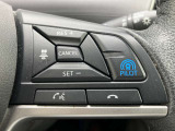 プロパイロットスイッチ。同一車線でのハンドルとアクセルのアシストが可能 長距離ドライブ時に同乗者との会話が弾みます。