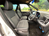 運転席シート廻りは使用感も少なく、良好な状態となっています。丁寧に使われていたことがよくわかりますね。