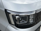 夜間走行の様々な局面に向けて、LEDヘッドランプで視認性をしっかり確保☆ハロゲンヘッドランプのおおよそ2倍の光量で、広範囲に明るくドライバーをサポートしてくれます。