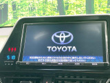 【メーカー純正9インチナビ】インテリアに溶け込むスタイリッシュな「専用設計」メーカーナビを装備♪視認性や操作性など基本性能にも優れ、より上質なカーライフをお楽しみいただけます。