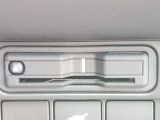ETC2.0車載器が装備されております。路車協調システムによる運転支援サービスを受けることができる車載器です。カードを挿入して直ぐに使えるようセットアップ(有料)してお渡しします。