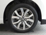R5年式夏タイヤ 175/55R15 ダンロップ製です。