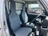 中古車はたった1台との一期一会♪購入して「良かった」「ありがとう」と言って頂ける様スタッフが全力でサポート致します!豊富な知識を持ったスタッフとお客様にピッタリな1台を一緒に探しましょう♪