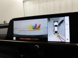 全周囲モニターが付いています!全長が長いお車となりますので車庫入れも安心できますね!