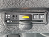 ETC車載器が装備されております。カードを挿入すれば直ぐに使えるようセットアップ(有料)してお渡しします。