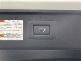 バックドアの開閉が電動操作可能。荷物の出し入れもラクラクです。