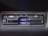 ■【ETC車載器】が装備されています。セットアップをしてお渡しとなり、ETCカードを差し込むだけで高速道路の利用が可能です。