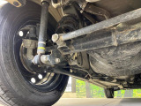 お車を安心してお乗りいただく為には、足回りの定期点検が欠かせません。サービスサポート(有償保証)では無料点検もご提供しており、安心のカーライフをお過ごしいただけるサポート体制が整っています。