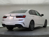 一目で伝わるBMW特有のスポーティーなプロポーションは、BMWの走行性能を生み出すのに欠かせない要因の一つです。細部まで拘りぬいたお車をぜひ一度ご覧ください!