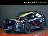 中古車専門再生工場にて熟練専任スタッフが丁寧に清掃、仕上げを実施しております。また、お客様に安心してご検討いただける様、公取協が定める基準に基づき車両検査を実施し、車両状態評価証を発行しております。