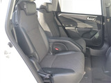 お車選びをお楽しみ頂けるよう、在庫車の展示スペースを十分に確保しております。
